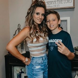 Meet your Posher, Kayla